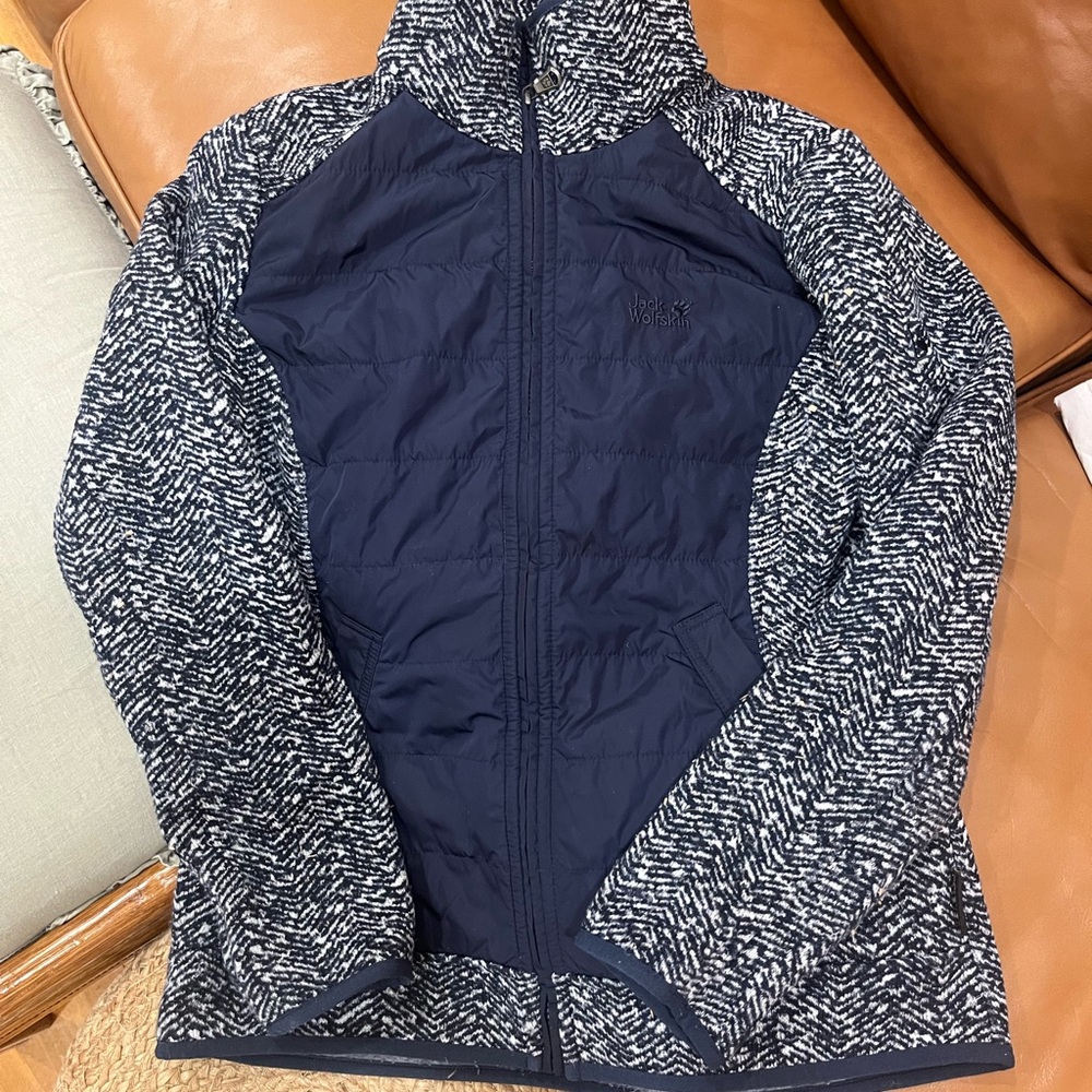 Jack Wolfskin Navy and Gray Women's Jacket